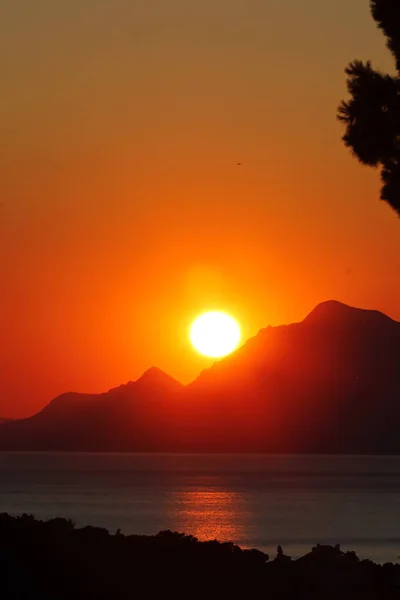 Sonnenuntergang Über Der Mittelmeerküste — Stockfoto