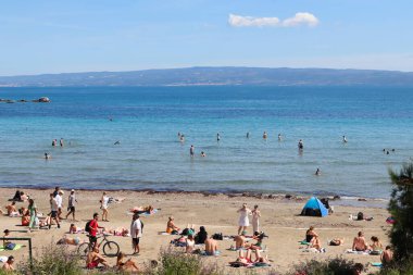 Hırvatistan 'ın Split kentindeki plajda 26,07,2023 kişi bulunuyor.