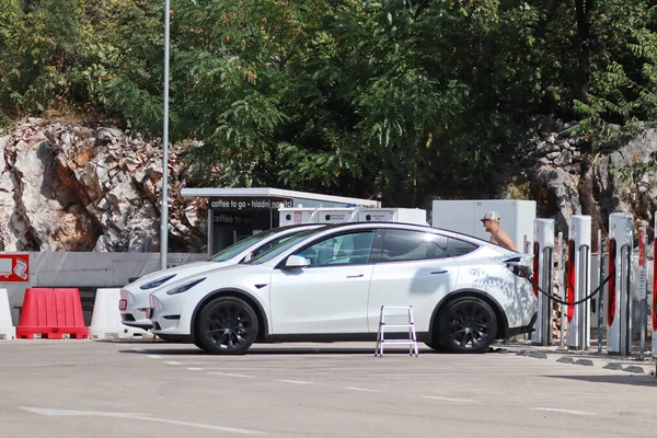 Vrgorac Kroatien 2023 Tesla Autos Kompressorstation — Stockfoto