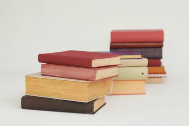 Fırtınadan önce dramatik kara bulutlar