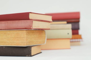 Fırtınadan önce dramatik kara bulutlar