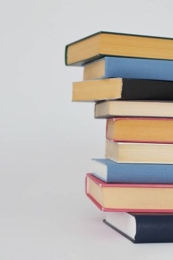 Beyaz kitaplar, eğitim, okul, kütüphane