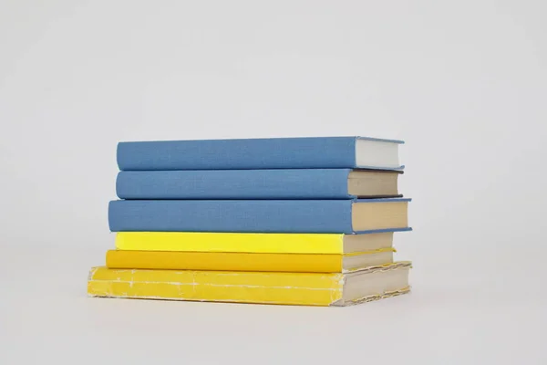 Stapel Von Büchern Ukraine Farbe — Stockfoto