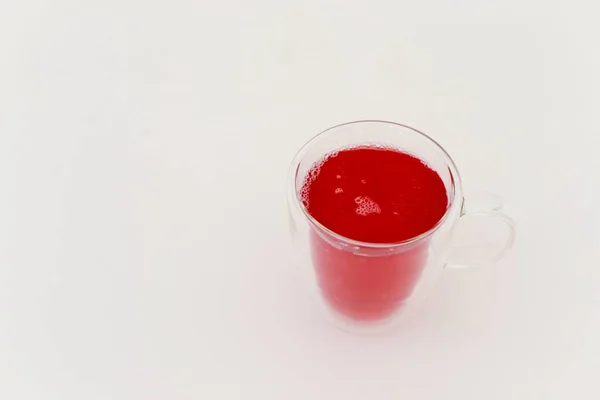 Cocktail Vermelho Com Gelo — Fotografia de Stock