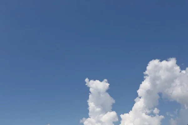 Красивое Голубое Небо Облаками Небо Природы — стоковое фото