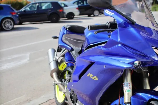 Split Hırvatistan 2023 Güzel Mavi Yamaha Spor Motosikleti — Stok fotoğraf