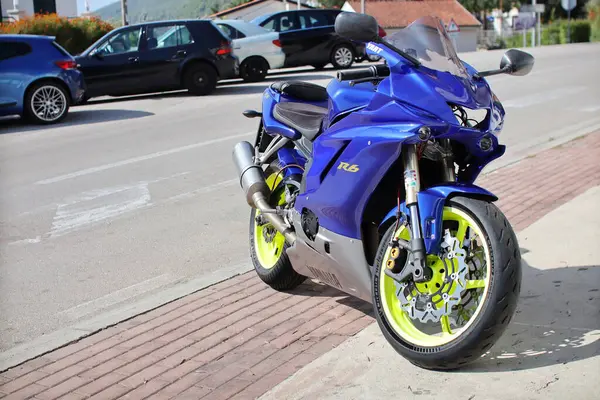 Split Chorvatsko 2023 Pěkná Modrá Yamaha Sportovní Motocykl — Stock fotografie