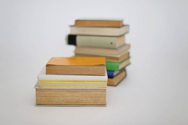 Kitap yığını, eğitim kavramı geçmişi