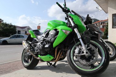 Bölünme, Hırvatistan, 16.10.2023. Hızlı spor motosikleti Kawasaki