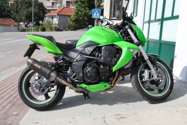 Bölünme, Hırvatistan, 16.10.2023. Hızlı spor motosikleti Kawasaki