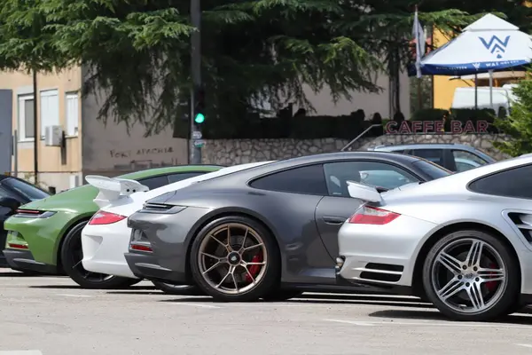 Şehirdeki araba parkı