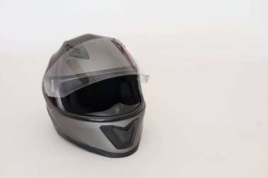 Mavi gökyüzünde fırtına bulutları, ai