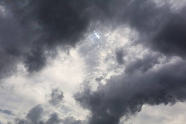 Bölünme, Hırvatistan, 11.10.2024. Yamaha motosikleti yolda.,  