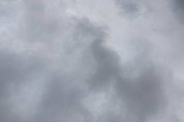 Güzel bulutlu gökyüzü manzarası