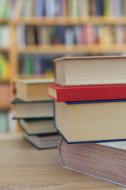 Ahşap zemin, eğitim, okuma, yüksek kaliteli kitaplar, okul, kütüphane, William Shakespeare, edebiyat, romanlar, kısa hikayeler, şiir, editoryal