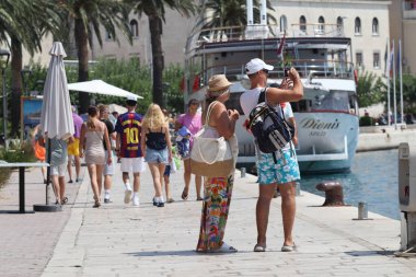 Makarska, Hırvatistan, 07.08.2025. Turistler Hırvatistan 'da yıllık tatile çıktılar 