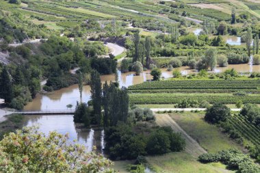 Nehrin yukarısından bak