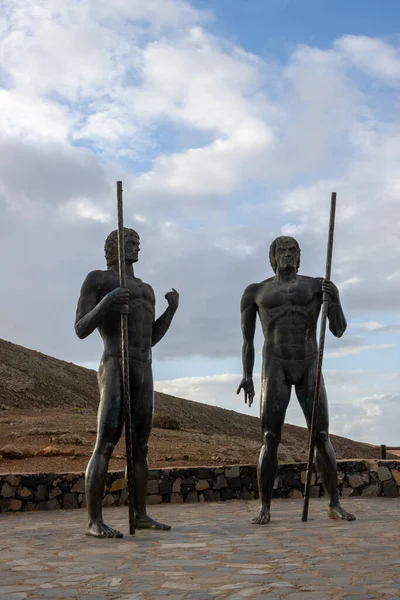 Statue Guisa Ayose Due Nella Storia Dell Isola Cielo Nuvoloso — Foto Stock