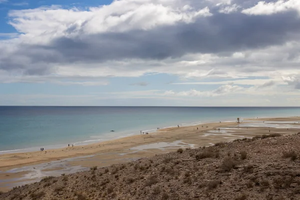 Famosa Praia Areia Parte Sudeste Ilha Céu Azul Com Nuvens — Fotografia de Stock