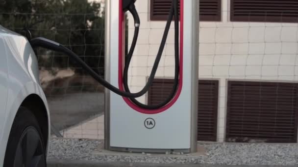 Venta Del Peral Spain December 2022 Close Tesla Supercharger Station — Stock Video