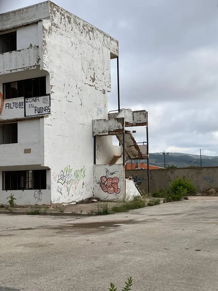 Ibi Espanha Maio 2023 Antigos Edifícios Residenciais Abandonados Arquitetura Destroços — Fotografia de Stock