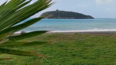 Arka planda Diamante köyünde bir sahil Cirella, Cosenza bölgesi, Calabria, İtalya, Avrupa. 