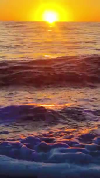 Fantastic Sunset Smooth Waves Ocean Beautiful Sunset Tropical Beach Coast — Video Stock