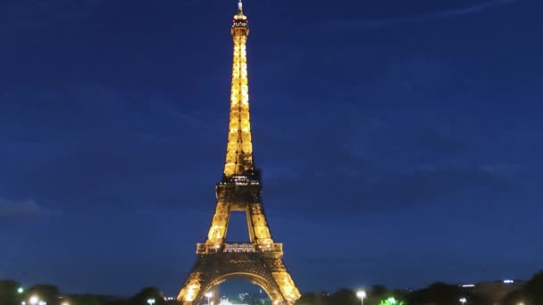 Eiffel Tower Night Paris France Night Eiffel Tower Historical Monument — Stockvideo