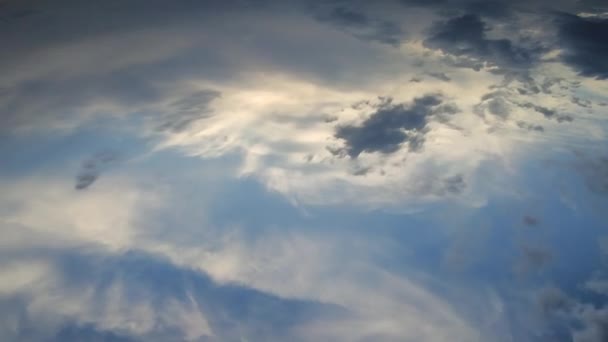 Fantastik Gökyüzünde Yumuşak Süzülen Bulutlar Fantezi Bulutları Zaman Aşımı Güzellik — Stok video