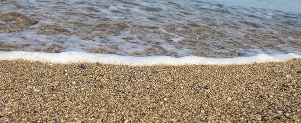 Primer Plano Pebble Beach Con Luz Reflexionando Sobre Piedras Playa —  Fotos de Stock