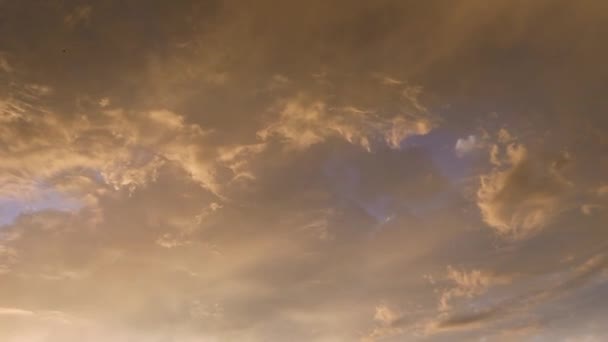 Tiro Aéreo Belas Nuvens Pôr Sol Vista Panorâmica Detalhada Câmera — Vídeo de Stock