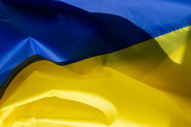 Ukrayna bayrağı, iki eşit büyüklükte mavi ve sarı yatay şeritten oluşan bir bayrak..
