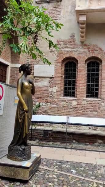 Video Juliet Staty Juliets Hus Verona Veneto Italien — Stockvideo