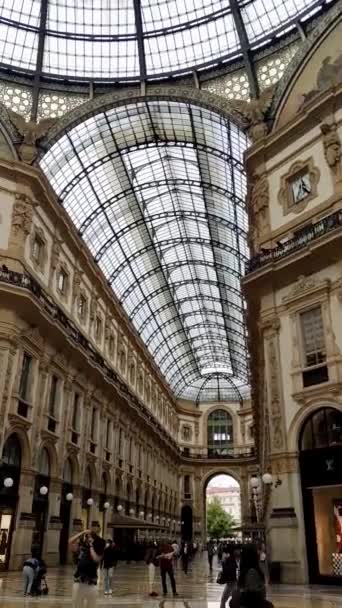 Milano Febbraio 2024 Galleria Del Famoso Duomo Dello Shopping Della — Video Stock
