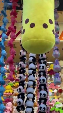 Almanya 'da adil. Almanya 'nın Münih kentinde düzenlenen bira festivalinde atlı karıncalar, geziler ve şenlikli bir atmosfer.