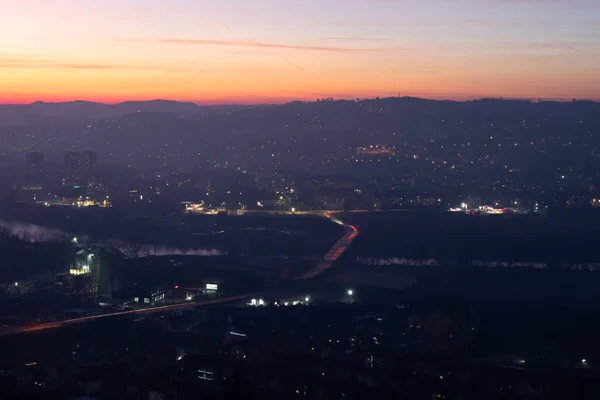 Landschaft Der Stadt Doboj Und Des Flusses Bosna Der Abenddämmerung — Stockfoto