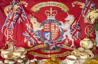 Kral III. Charles ve Kraliçe Camilla 'nın taç giyme törenini kutluyoruz.  