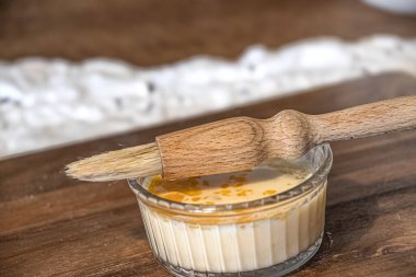 Yumurta yıkama kulübesi tarzında geleneksel hamur işi fırçası 