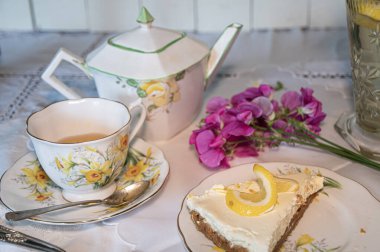 Kraliyet öğleden sonra çayı, çay, çay, çay, klasik Çin porseleni. 