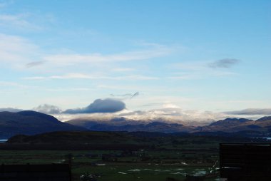 Snowdoinian  Mountain rage   Snowdonia  snow  capped  mountains  clipart