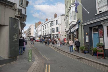 Tenby renkli sokaklar ve sokaklar turistleri cezbediyor 