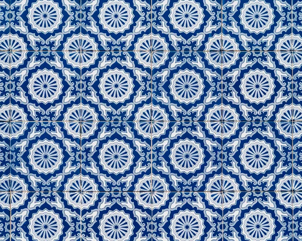 Baldosas Tradicionales Con Forma Geométrica Azul Blanca Adornando Las Fachadas — Foto de Stock