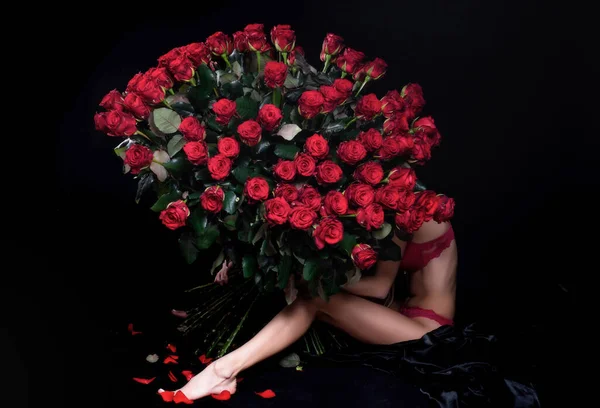 stock image Roses flower bouquet. Sexy woman with rose gift. Holiday present