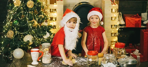 Noel Baba Şefi Çocuklar Için Güzel Bir Noel Sevimli Küçük — Stok fotoğraf