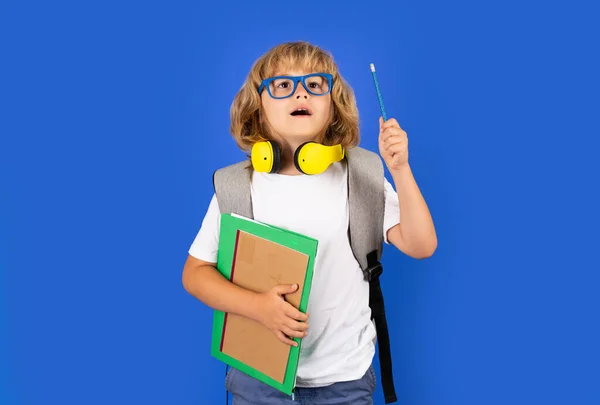 Schulkind Schuluniform Mit Rucksack Teen Student Mit Isoliertem Hintergrund Überraschte — Stockfoto