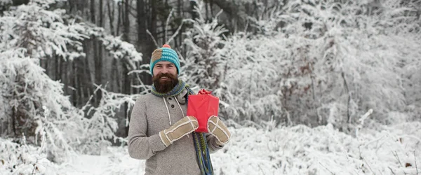 Homem Engraçado Com Presente Inverno Livre Hipster Homem Com Chapéu — Fotografia de Stock