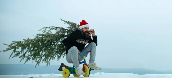 Hombre Loco Invierno Bicicleta Cuidado Árbol Navidad Hombre Con Muñeco — Foto de Stock