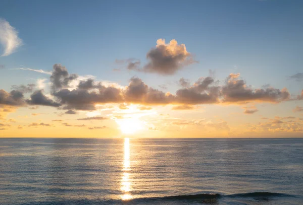 Ηλιοβασίλεμα Στο Βυθό Φύση Ταπετσαρία Καλοκαιρινή Θάλασσα Ανατολή Θάλασσα Παραλία — Φωτογραφία Αρχείου