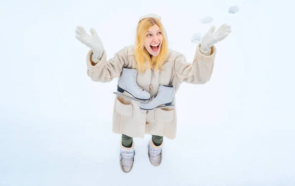 Funny Winter Girl Happy Amazed Girl Snow Outdoor Winter Activities — Stock Photo, Image
