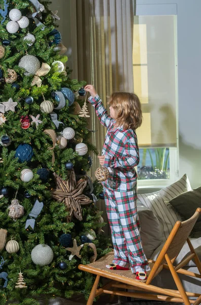 Merry Christmas Child Son Preparing Home Xmas Celebration Christmas Tree — Stock Photo, Image